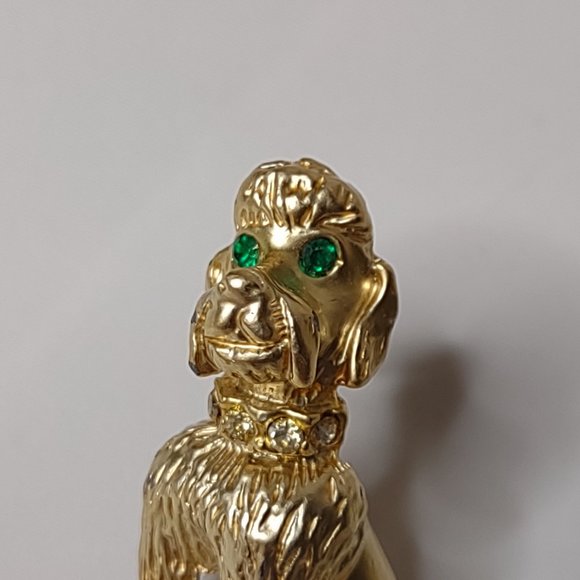 Cute Gold Tone Poodle Pin With Green Eyes - Picture 2 of 5